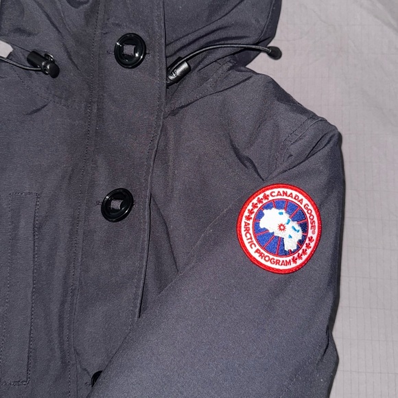Canada Goose Black Quilted Jacket - Picture 5 of 12